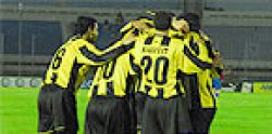 Peñarol goleó a Central Español 4 a 0