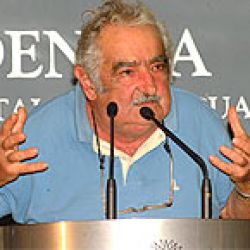 Mujica: hay empresas que le dan "bomba a la inflación"
