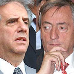 Breve y duro cruce entre Vázquez y Kirchner