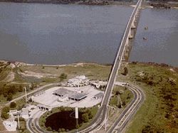 Uruguay mantendrá abierto el paso por el puente San Martín