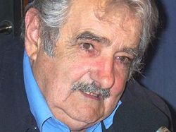 Mujica pidió renovar para llegar a un consenso