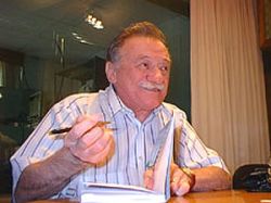 Mario Benedetti fue dado de alta