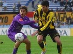 El miércoles vuelve el fútbol nocturno con Peñarol-Defensor