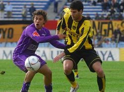 El miércoles vuelve el fútbol nocturno con Peñarol-Defensor