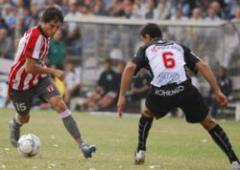 Flores sigue en River