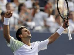 Djokovic venció a Robredo y pasó a cuartos de final