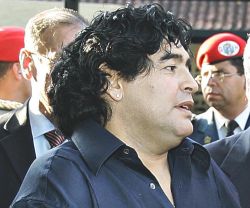 Maradona: "No soy vigilante pero lo que se hizo mal hay que borrarlo"