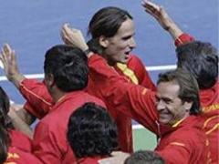 España derrotó a Argentina en dobles