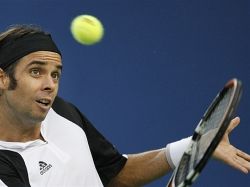 Abierto de Australia: Fernando González a tercera ronda