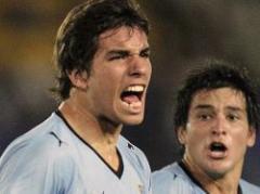 A las 23 horas Uruguay-Brasil