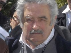Mujica confirmó acto Mujica confirmó acto