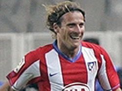 Forlán se retiró lesionado