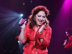 Gloria Estefan llega al Conrad