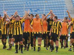 Peñarol goleó sin deslumbrar