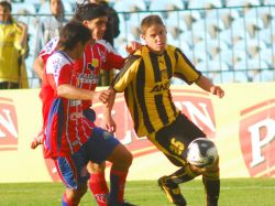 Peñarol ganó y está primero