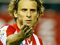 Forlán seguirá en el Atlético