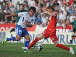 Nacional sigue en carrera