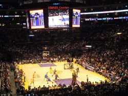 Lakers en la cima de la NBA