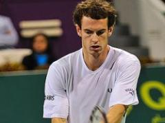 Murray avanza con sudor