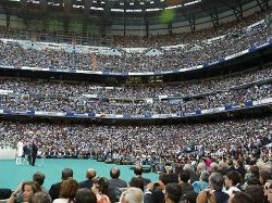 Excepcional recepción a Kaká