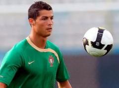 Ronaldo hará pequeño a Kaká