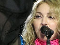 Vea el homenaje de Madonna