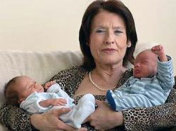 Madre a los 67 murió a los 70 Madre a los 67 murió a los 70