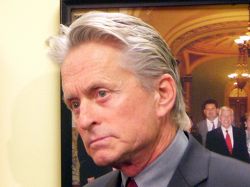 Michael Douglas "devastado"