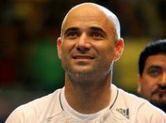 Agassi confesó que consumió drogas durante su carrera