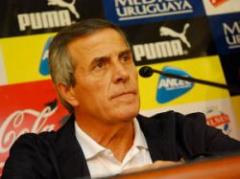 Tabárez aboga por una mayor "racionalidad del juego"