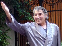 Sandro operado de urgencia por infección pulmonar