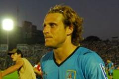 Forlán: "A mí también me critican en Uruguay"