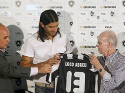 Botafogo presentó a Abreu