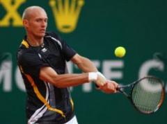 Davydenko campeón en Doha