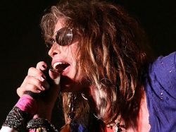 Steven Tyler demandará a Aerosmith si lo sustituyen