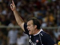 Bielsa saca presión a Chile