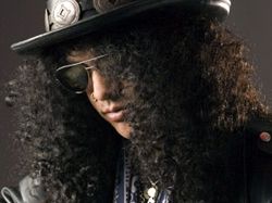 Slash habla bien de Axl Rose y edita primer disco solista