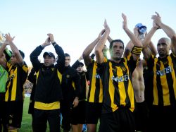 Peñarol va por el invicto