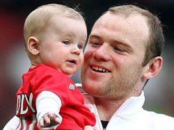 Rooney vuelve a lesionarse