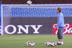 Uruguay reconoció el estadio y está listo para el partido