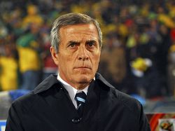 Tabárez "con la esperanza de hacer algo diferente"