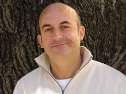 Eduardo Espina es ganador de la beca Guggenheim