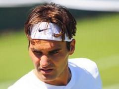 Federer tuvo un debut complicado en Wimbledon