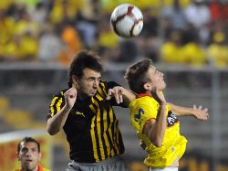 "Barcelona cayó ante el gigante Peñarol", dicen en Ecuador