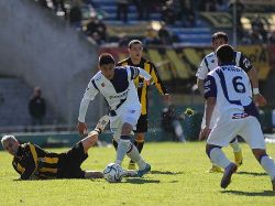 Peñarol resignó dos puntos en su debut en el Torneo Apertura