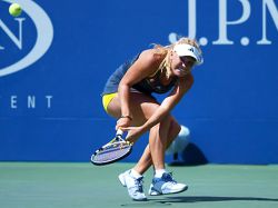 US Open: Wozniacki en cuartos tras arrollar a Sharapova