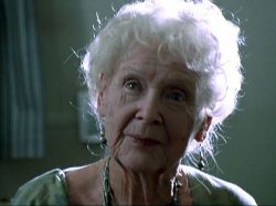 Muere a los 100 años Gloria Stuart, la anciana de Titanic