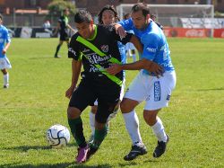 Empate entre El Tanque y Wanderes les permite liderar