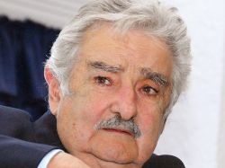 Caducidad: Mujica y gabinete evalúan dichos de Rosales Caducidad: Mujica y gabinete evalúan dichos de Rosales