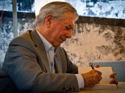 Vargas Llosa podría no llegar a recibir el Nobel